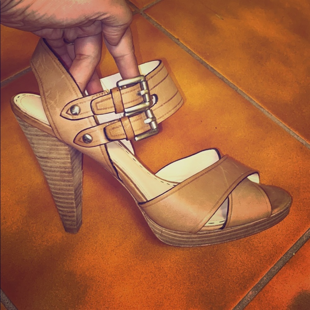 Coach tan heels (5 inches)
